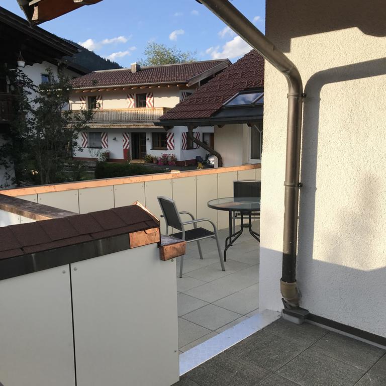 Haus Meneweger Apartment Флахау Екстериор снимка