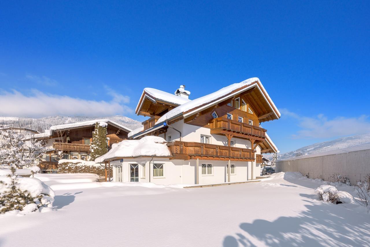Haus Meneweger Apartment Флахау Екстериор снимка
